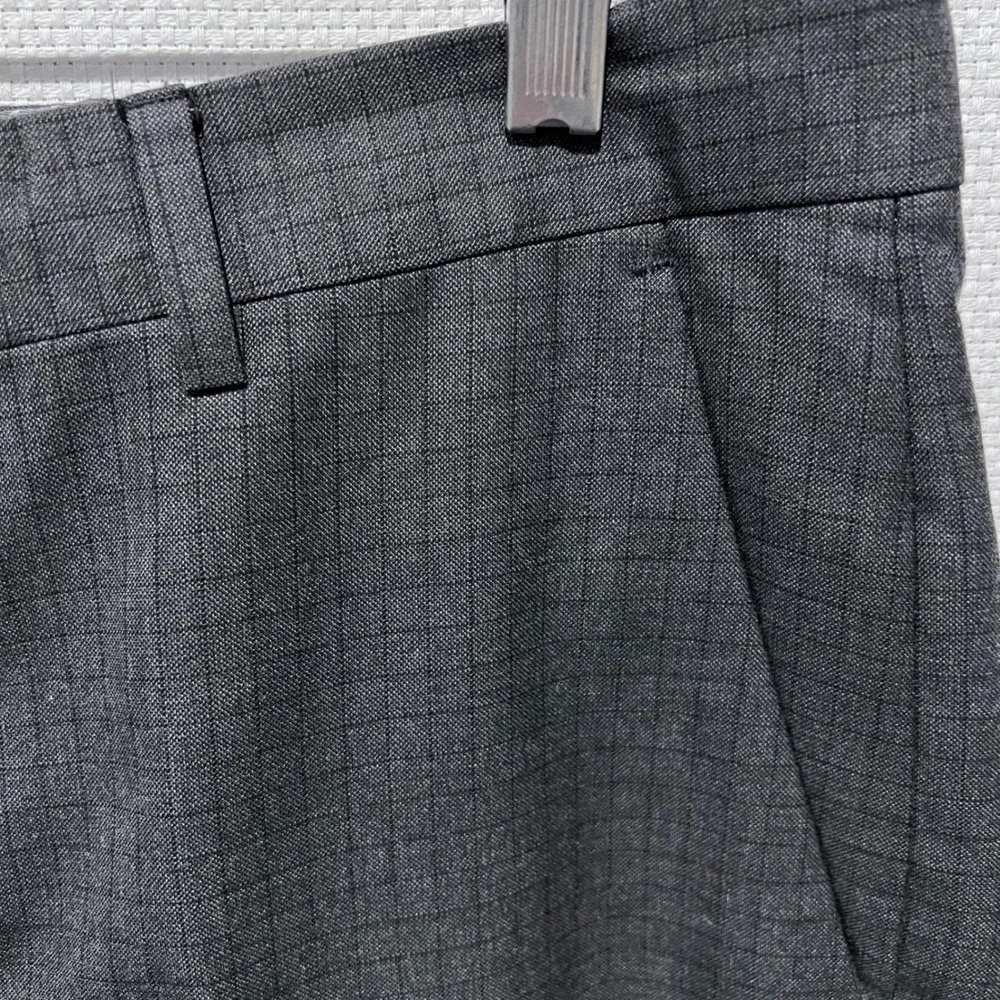 Banana Republic Classic Men's Charcoal Pinstripe‎ Dress Pants Size 32x30